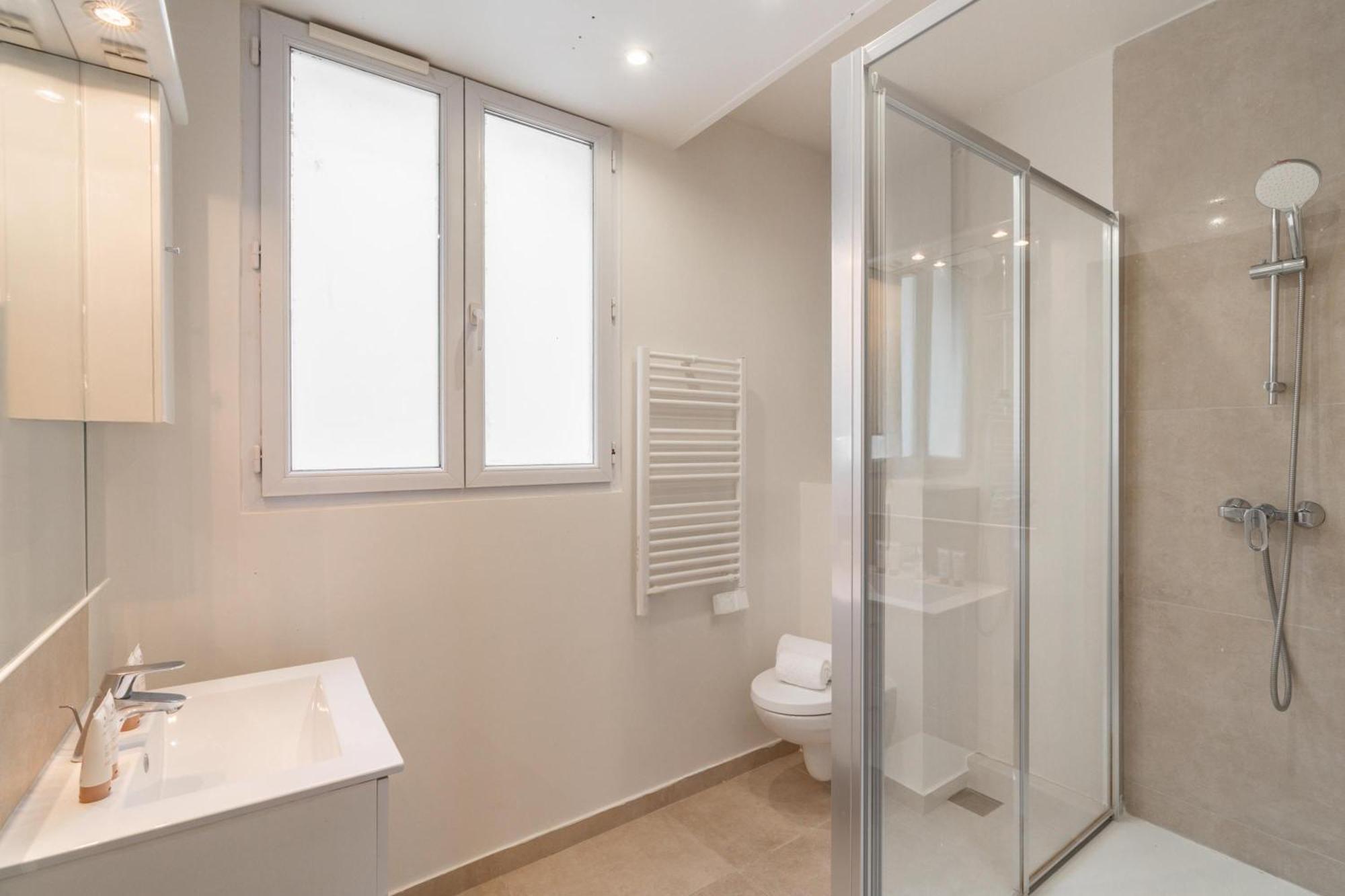 Family Apartment In Paris Eksteriør bilde